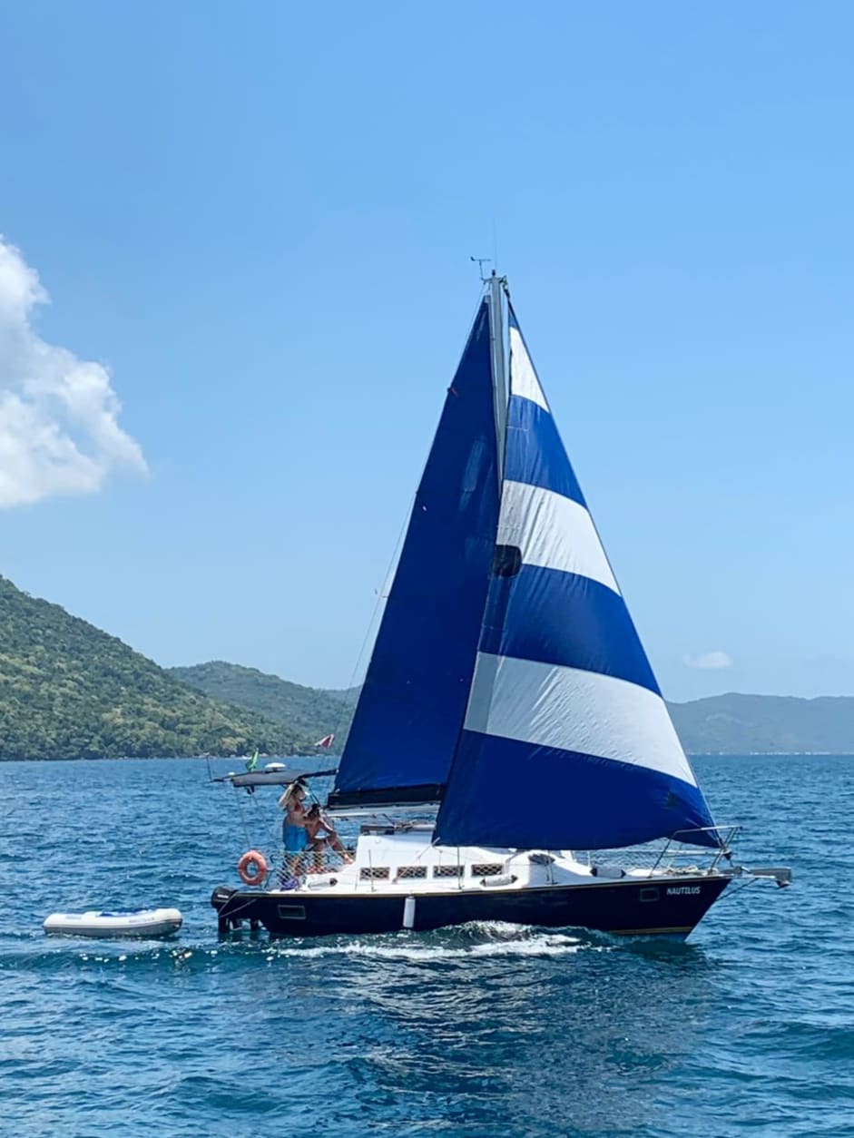 Passeio de Veleiro em Paraty
